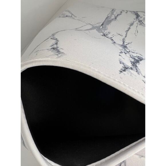 13"-14" Laptop Tablet Soft Sleeve, Case, Protector - NIP! - Picture 3 of 6